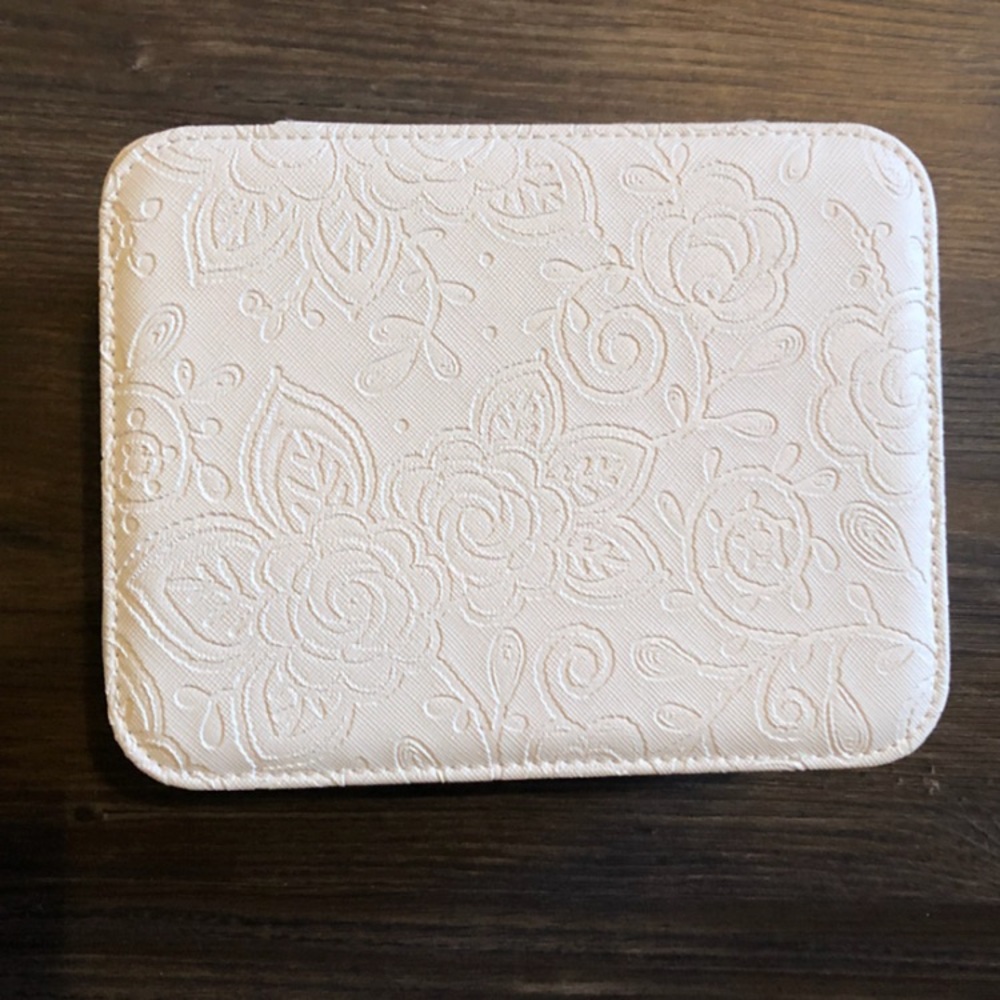 💫Pandora Jewelry Jewelry LE Case💫 - Picture 2 of 8